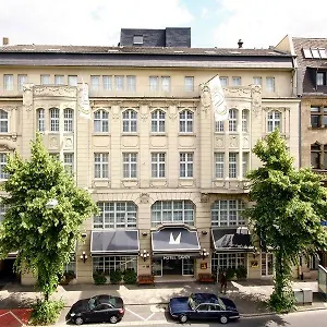 https://best-western-savoy-hotel.dusseldorf-hotel.net